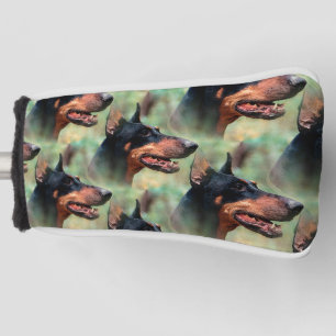 Couvre-club De Golf Doberman Pinscher dans les bois