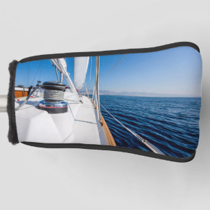 Couvre-club De Golf voilier surfant sur la mer