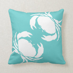 CRABES BLANCS sur le coussin bleu turquoise