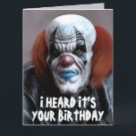CRAINTE MAL CLOWN FUNNY BIRTHDAY HUG Carte de voeu<br><div class="desc">CARTE D'ANNIVERSAIRE SURTAILLÉE. (ÉGALEMENT DISPONIBLE EN PETITES TAILLES) MESSAGE AMUSANT À L'INTÉRIEUR.</div>