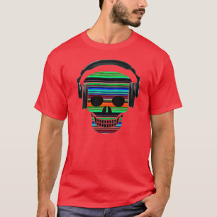 Crâne avec des écouteurs -- T-shirt