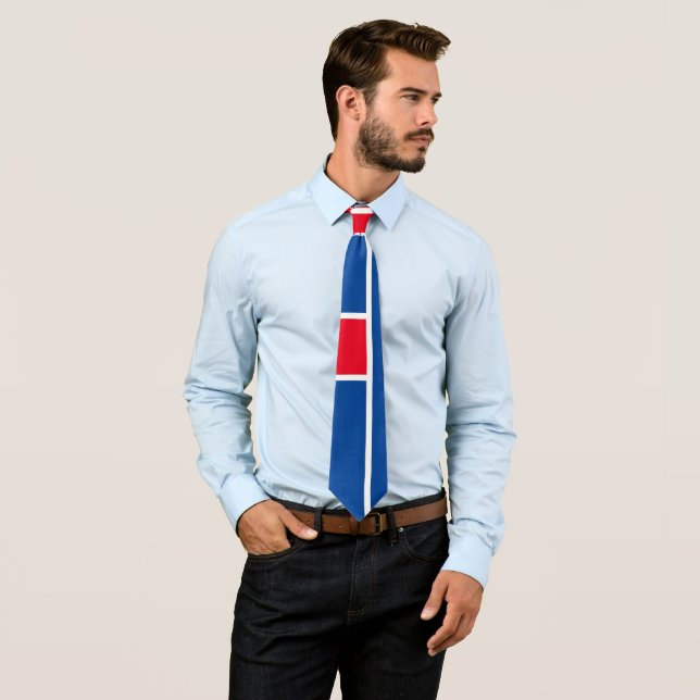 Cravate Abstrait Rouge Blanc et Bleu (En situation)