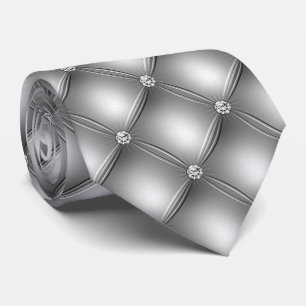Cravate Arrière - plan gris et perles