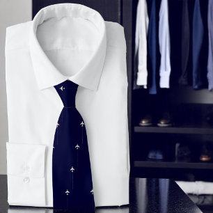 Cravate avion de voyage avec ligne pointillée