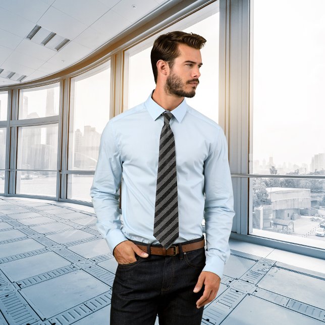 Cravate Bandes diagonales minces en noir et gris (Thin Black and Gray Diagonal Stripes Necktie)