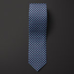 Cravate Bécher de chimie bleu<br><div class="desc">Cette cravate de motif à bécher de chimie distinctif est une marque de mode idéale pour un chimiste, un étudiant en chimie, un professeur de chimie ou toute personne qui se dérobe dans un laboratoire. Assurez-vous de vérifier nos chaussettes assorties avec le même design pour créer un combo cadeau amusant....</div>