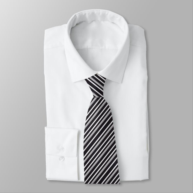 Cravate Belles rayures blanches noires (Attaché)