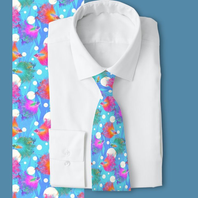 Cravate Betta Fish Bubbles (Bright Betta fish swimming pattern. Ocean and aquarium enthusiasts )