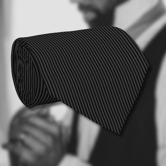 Cravate Black & Smoky Black Narrow Vertical Stripes (Créateur téléchargé)