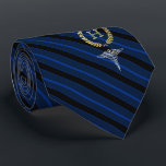 Cravate Bleu de monogramme encadré par professionnel<br><div class="desc">Une cravate personnalisée rayée bleue conçue en fonction les professionnels médicaux comportant le premier ou le monogramme de nom de famille à l'intérieur d'une guirlande d'or de faux.</div>