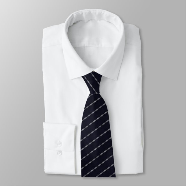 Cravate Bleu marine élégant motif rayure classique (Attaché)