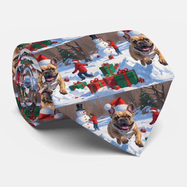 Cravate Bouledogue français courant dans la neige avec un  (Roulé)