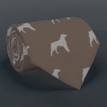 Cravate Brittany Spaniel Chien race Silhouettes Motif<br><div class="desc">Ce cravate motif breton original fait un grand cadeau aux papas ! Disponible en différentes couleurs, cette cravate cool fait une déclaration pour tous ceux qui aiment la Bretagne. Un cadeau génial pour le type qui porte une cravate pour les affaires, ou pour des événements spéciaux comme des programmes de...</div>
