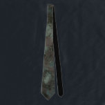 Cravate Camouflage Teint vert Tie<br><div class="desc">Voici un design unique et moderne pour votre garde-robe. Motif de camouflage vert à la teinte Tee. Parfait pour le bureau ou toute autre occasion où une cravate est nécessaire. Idéal pour les chasseurs, militaires et en plein air.</div>