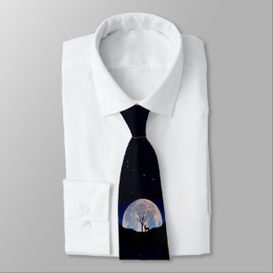 Cravate Cerf avec grand bois contre pleine lune