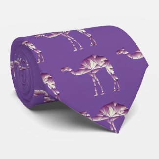 Cravate chameaux géométriques violets la nuit