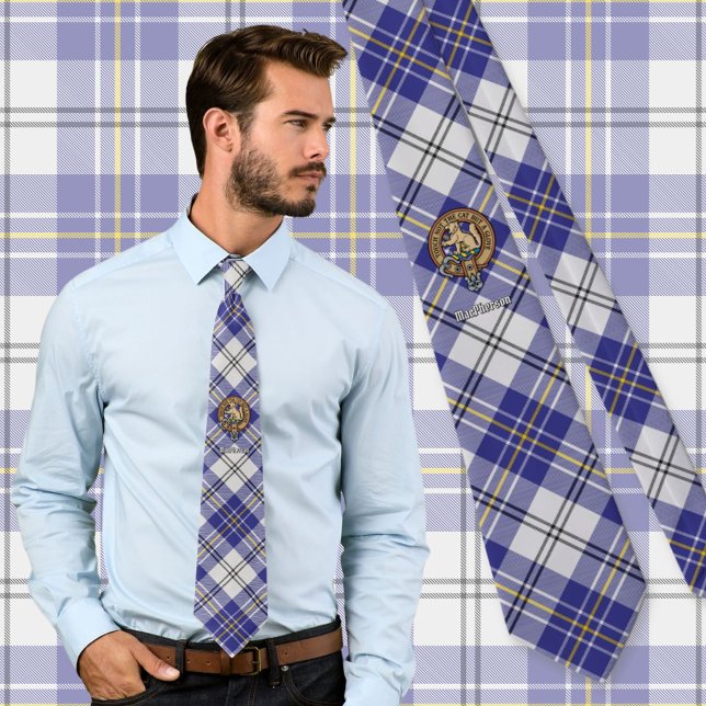 Cravate Clan MacPherson Crest sur la robe bleue Tartan (Créateur téléchargé)