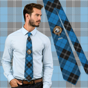 Cravate Clan Ramsay Crest sur Blue Hunter Tartan