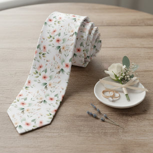 Cravate Col élégant et chic avec motif d'art floral