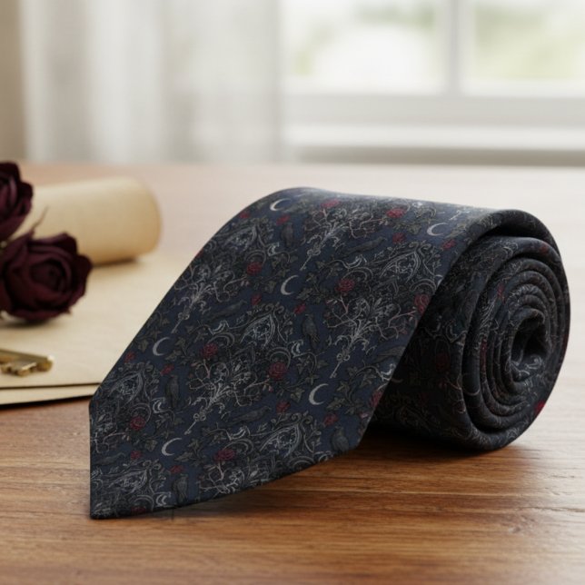 Cravate Corbeau gothique lunatique et damas à croissant de (Here's a cool gothic wedding necktie, perfect for your groom's special day.)