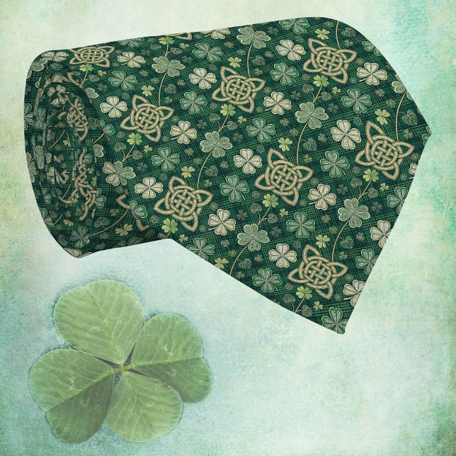 Cravate Croix celtique et trèfle irlandais vert aspect vin (Créateur téléchargé)