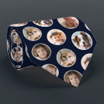 Cravate de collection de 8 photos moderne<br><div class="desc">Ajoutez une touche personnelle à votre garde-robe avec cette cravate photo personnalisée, avec un élégant arrière - plan bleu marine foncé avec un motif de cadres circulaires présentant 8 de vos photos préférées. Qu'il s'agisse de moments de famille chéris, d'animaux adorables ou de photos significatives, cette cravate unique transforme les...</div>