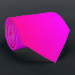 Cravate de néon rose violet<br><div class="desc">Beau Cravates de néon rose violet - Design MIGNED</div>