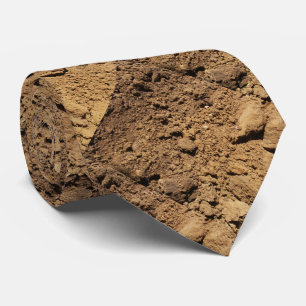 Cravate de perdante du chantier de construction