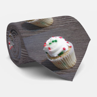 cravate de petits gâteaux