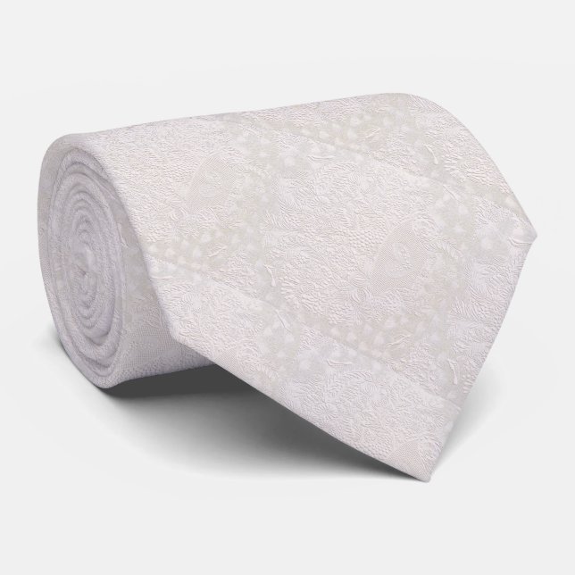 Cravate Dentelle décorative rose sur fond blanc (Roulé)