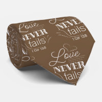 Cravate des hommes, l'amour n'échoue jamais