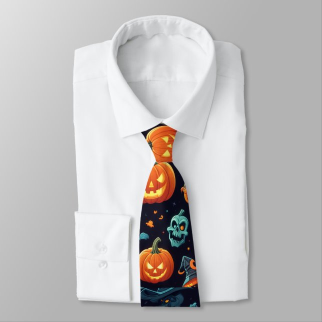 Cravate des icônes Halloween frappantes (Attaché)