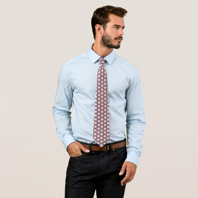 Cravate Design de métamorphose rose (En situation)