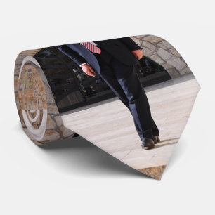 Cravate Donald Trump au mur occidental en Israël