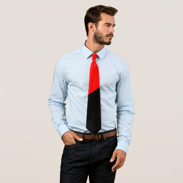 Cravate Drapeau anarchiste (Anarchisme) (En situation)