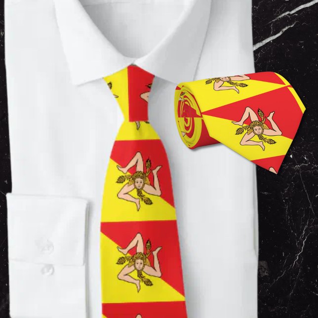 Cravate Drapeau de la Sicile Trinacria Jaune et Rouge (Créateur téléchargé)
