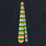 Cravate Drapeau de l'Inde<br><div class="desc">Le drapeau indien est un tricolore horizontal chargé avec au milieu par emblème. Les couleurs utilisées dans le drapeau sont bleues,  orange,  blanc,  vert. La proportion du drapeau indien est 2 : 3. Le drapeau de l'Inde a été adopté en 1947.</div>