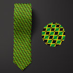 Cravate Drapeau du Motif jamaïcain<br><div class="desc">Le Motif jamaïcain Flag Necktie met en lumière les couleurs nationales du pays de loin en utilisant un design intelligent et en angle. Après un examen plus attentif,  le motif reproductible et transparent de minuscules drapeaux présente la bannière nationale du pays d'une manière esthétique et agréable.</div>