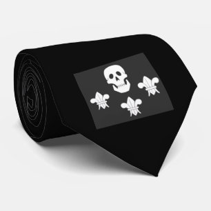 CRAVATE DRAPEAU JOLLY ROGER ET TROIS LIEUX