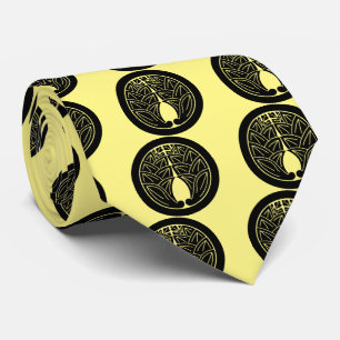 Cravate Embrasser les géants japonais en cercle