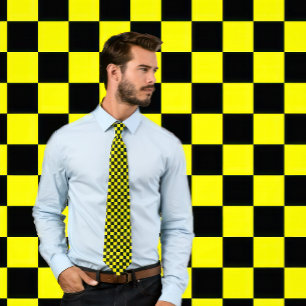 cravate en damier jaune et noir