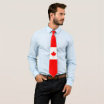 Cravate Érable canadien en rouge et blanc<br><div class="desc">Pour toi,  cet homme. Le POUVOIR est dans le rouge. Prenez le contrôle - prenez le pouvoir et faites-leur savoir qui est cet homme !</div>