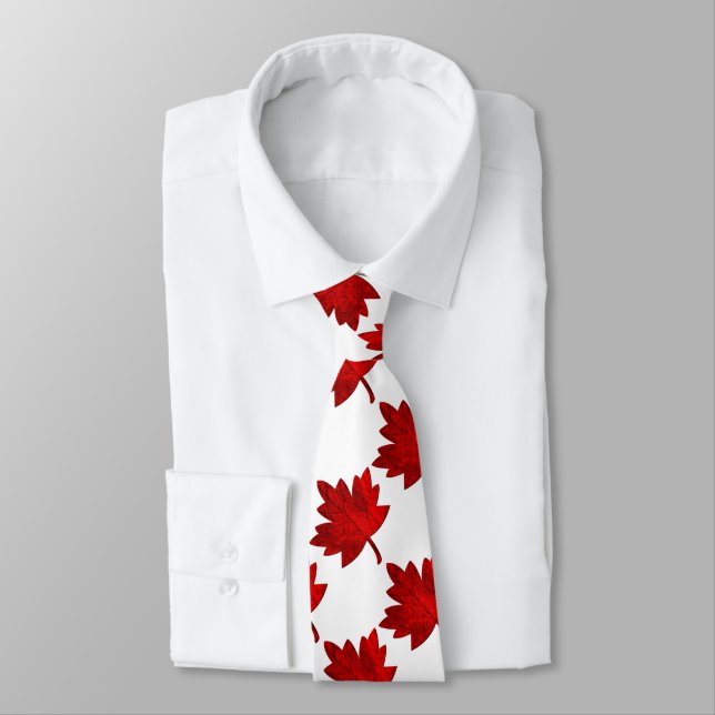 Cravate Feuille d'érable du Canada par Shirley Taylor (Attaché)