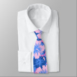 Cravate Hibiscus floral épopé Hawaïen imprimé recto verso<br><div class="desc">Couleur bleu français, marine douce, rose et magenta. Impression vintage tropicale inspirée des chemises aloha des années soixante et soixante-dix. Des fleurs d'hibiscus de taille épopée créent ce motif tropical. Cravate amusante pour cet homme moins conservateur avec un sens de l'humour et une passion des îles d'Hawaï. Ces dessins sont...</div>