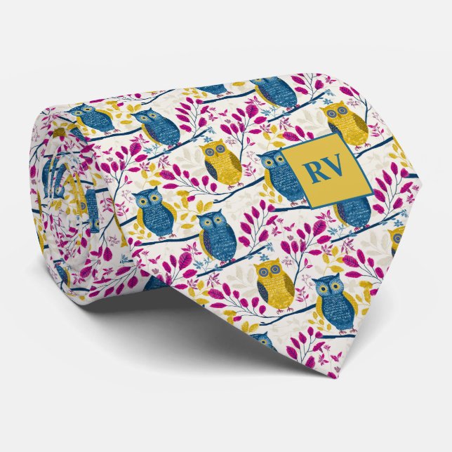 Cravate Hiboux Bleus et Jaune Moutarde sur Fond Blanc (Roulé)