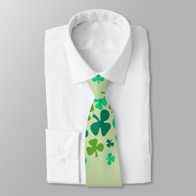 Cravate la fête de la Saint-Patrick (Add Some Green for Your St. Patrick's Day Holiday Party!)