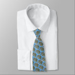 Cravate Lions de Judah<br><div class="desc">Cravate élégante avec les lions vintages du menorah de Judah avec l'arrière - plan israélien bleu de pierre de tuf.</div>