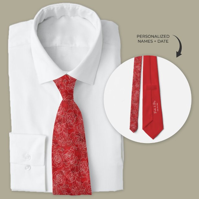 Cravate Mariage de Roses rouges personnalisées (Personalized wedding neckties for groomsmen's gifts. Red tie with white rose outlines.)