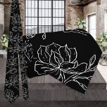 Cravate Mariage moderne noir et blanc Magnolia<br><div class="desc">Un cravate mariage moderne blanc et noir avec un arrière - plan noir solide avec un contour blanc de fleurs de magnolia fleuries,  tiges et bourgeons.</div>