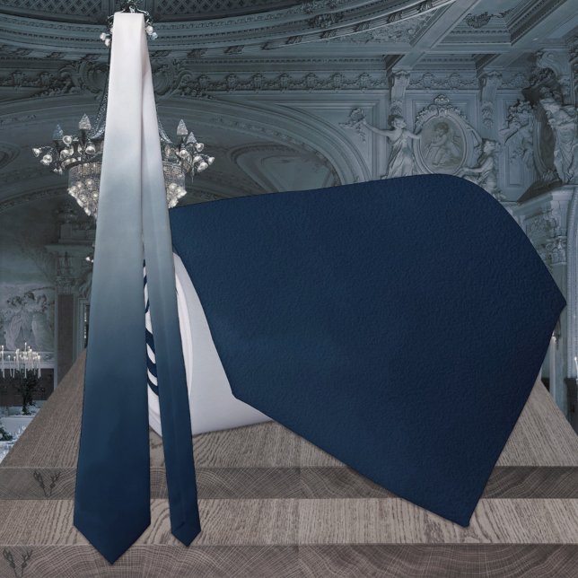 Cravate Mariage monochromatique bleu foncé (Créateur téléchargé)